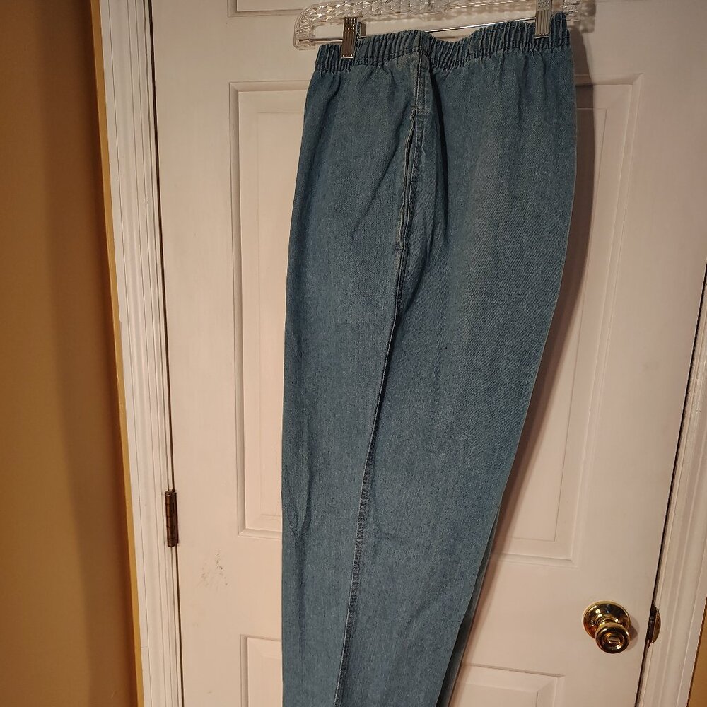 Womens blue jeans
